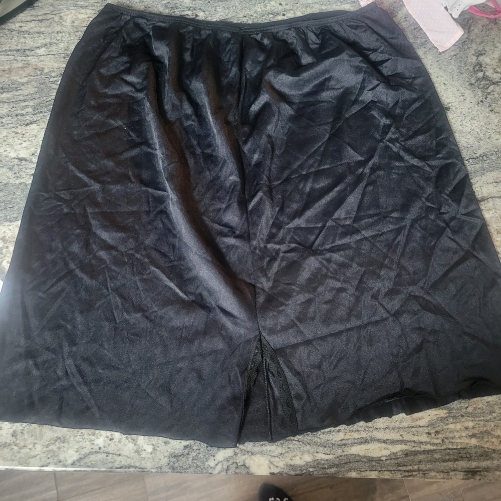 Size L Women's Black Pull-Up Slip Skirt by MOVIE STAR 7-2001B Lace 19" Long